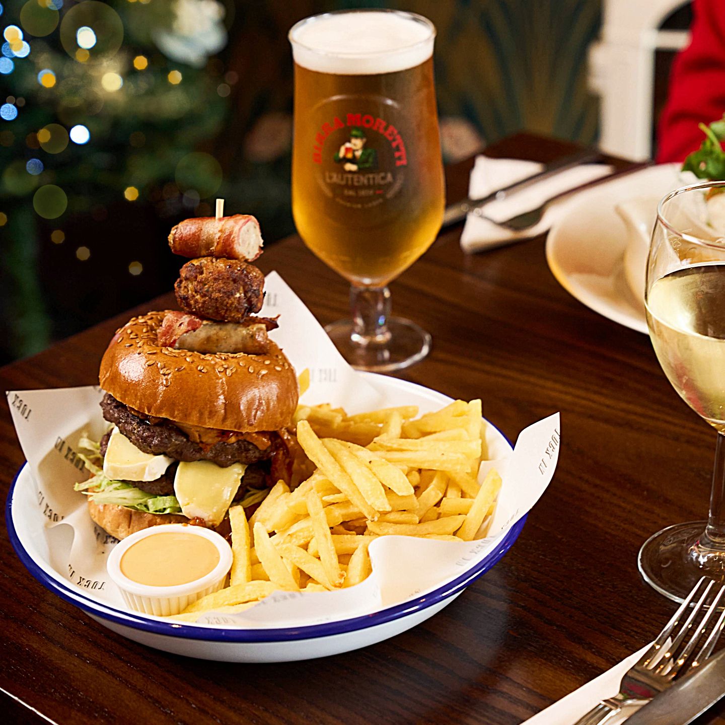 Festive Lunch & Dinner at The Dovey Inn in Aberdovey
